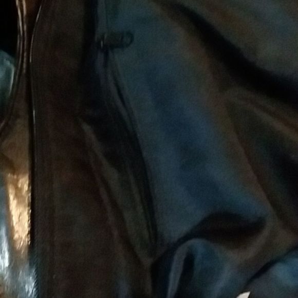 Purse or bag, black probably vegan - Picture 8 of 9